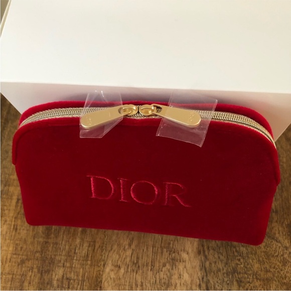 Dior Red Velvety Pouch - Picture 7 of 10